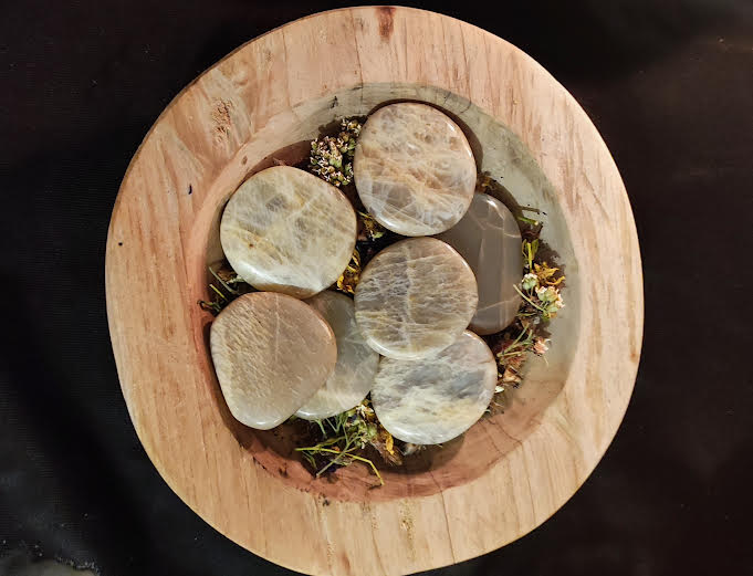 Pierre Plate Pierre de Lune